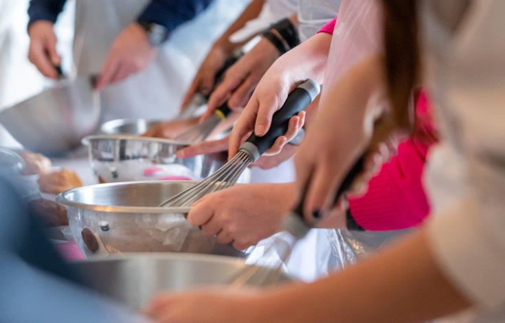 1. Atelier de crème Chantilly - Chantilly whipped cream workshop - Copyright J.B. Quillien