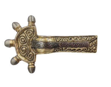 Fibule ansée digitée niellée, nécropole des Marmousets