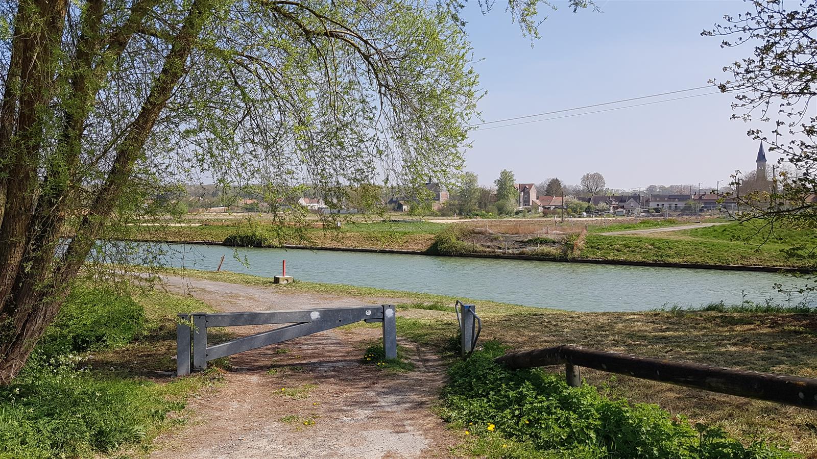 Promenade_ecluse_Montmacq