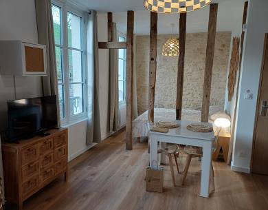 Coin repas et chambre