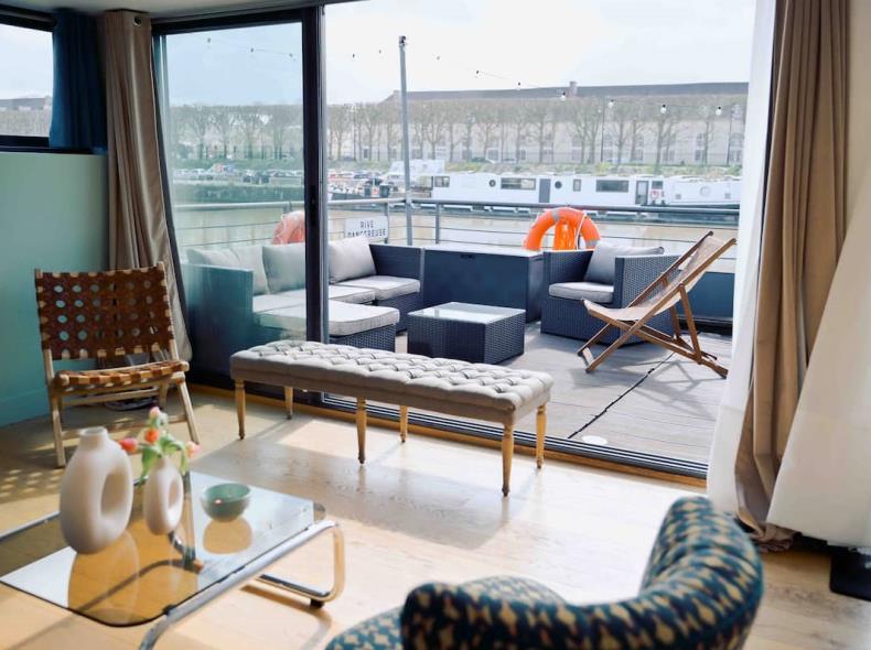 Loft sur l'eau - Le Bon Esprit_Airbnb