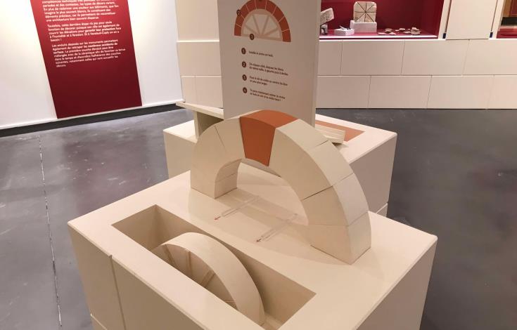 Voûte à construire dans l'exposition