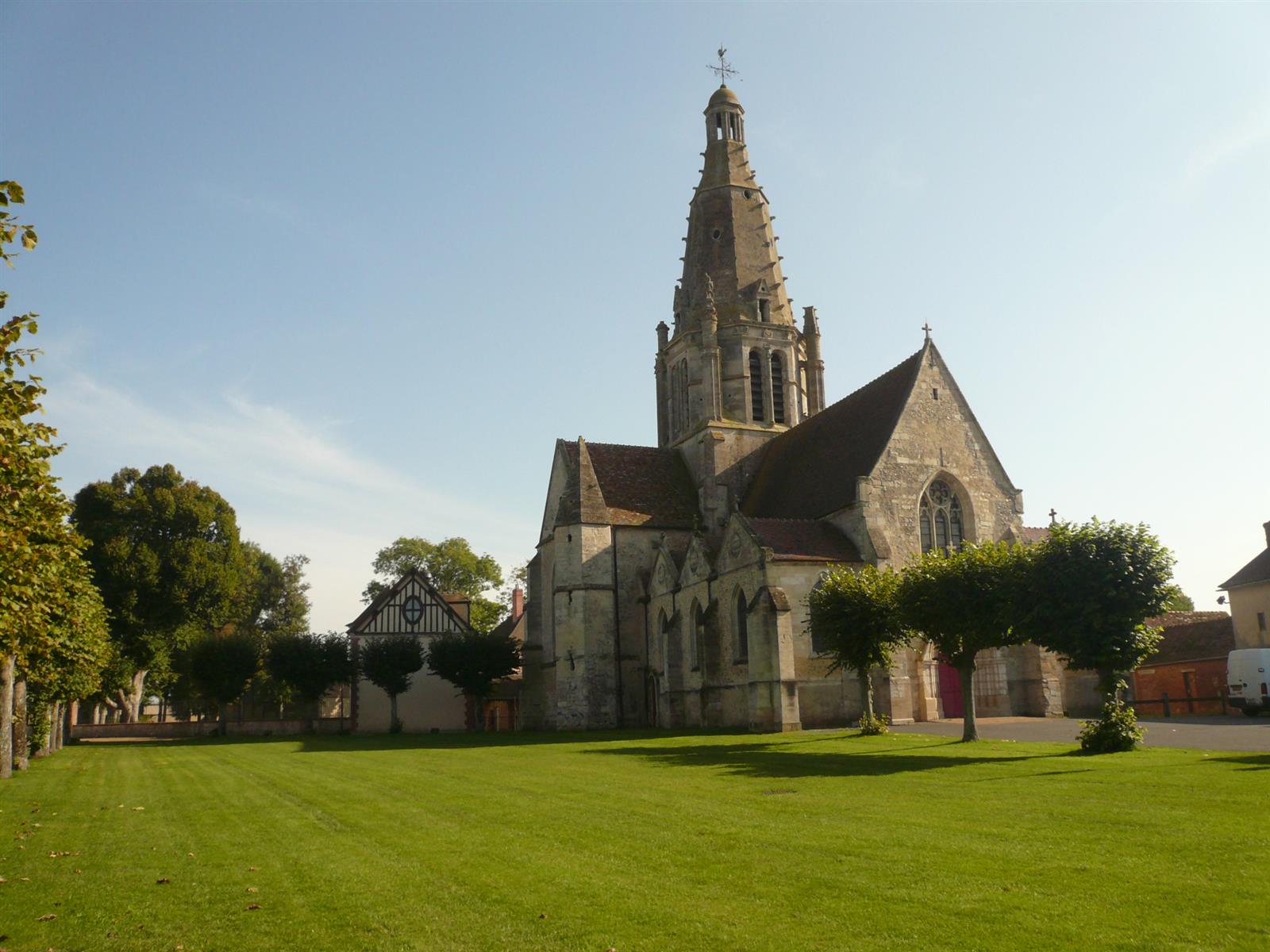 De SaintCrépin à la pyramide de Germain Gaillard Oise Tourisme