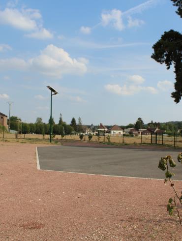 Aire de camping car de la neuville en Hez (3)