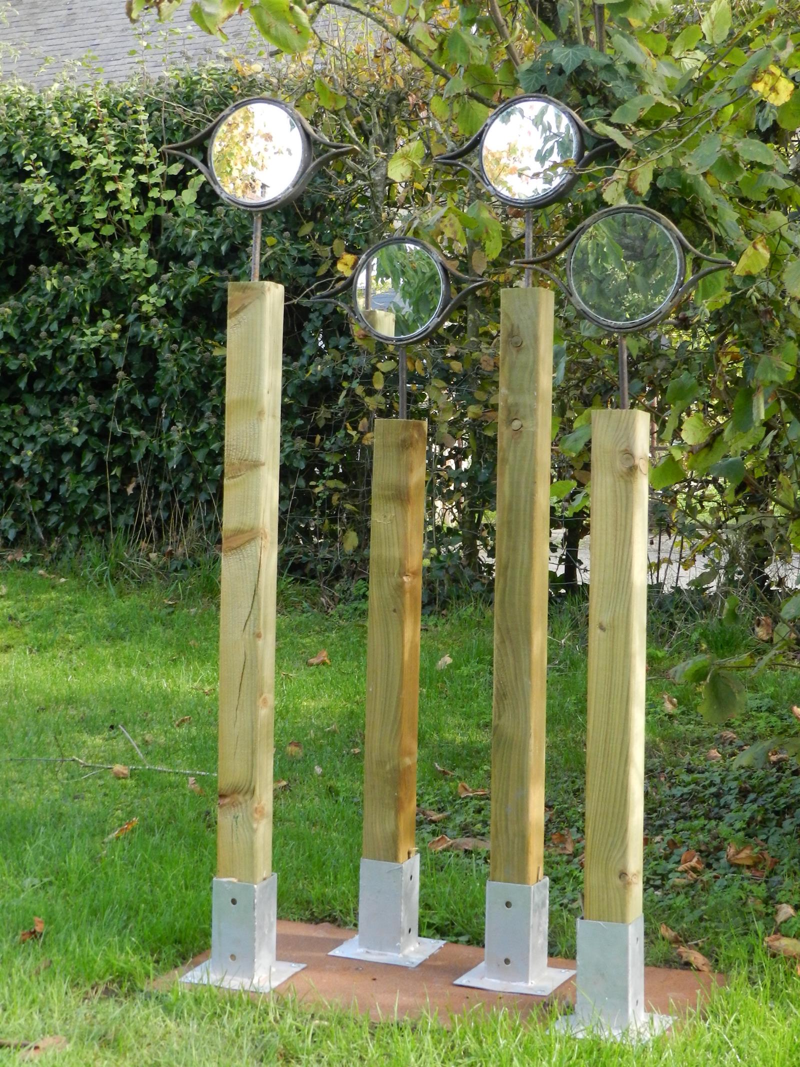 sculpture avoir l'oeil  dans le grand jardin