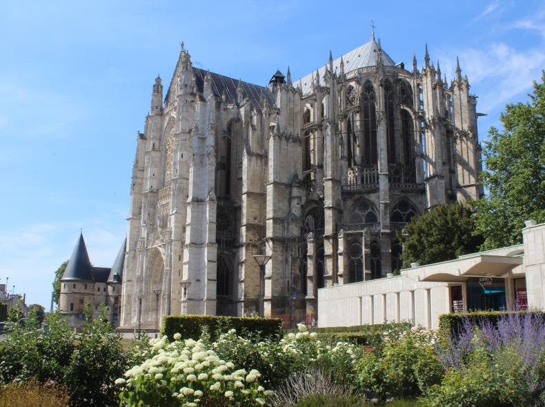 Beauvais_Cathédrale-St-Pierre_2017©VisitBeauvais