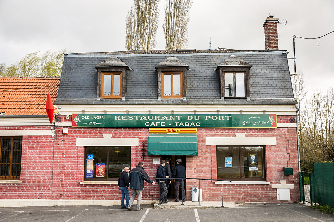 Café du port_© Bruno Beucher - Oise Tourisme