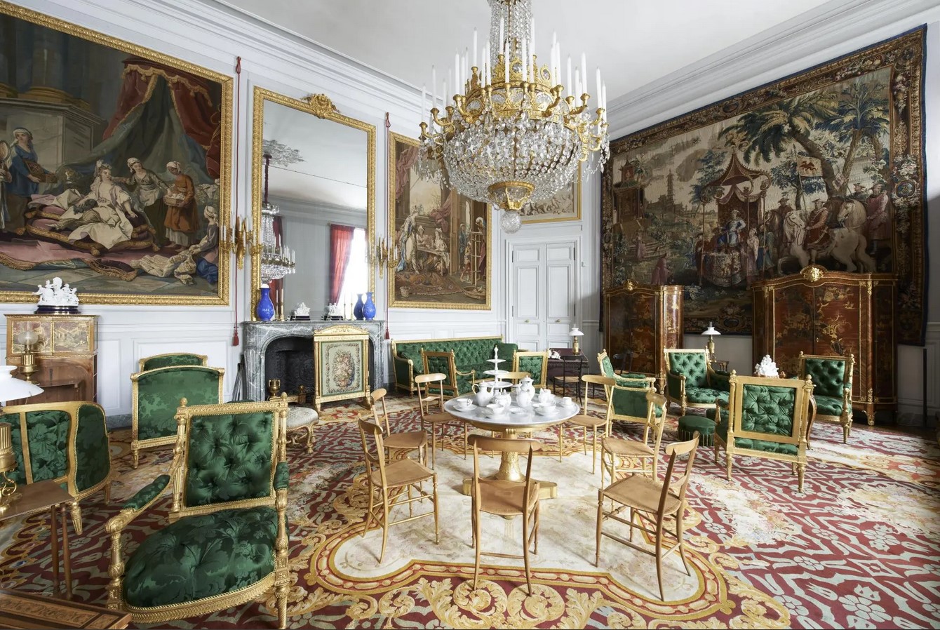 Hors-circuit | Le fonctionnement d’une grande demeure