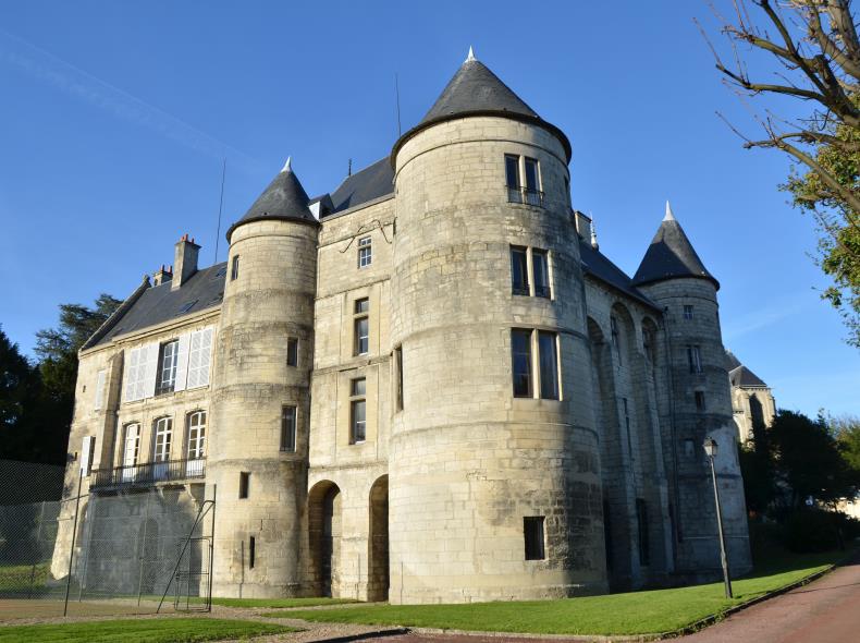Château de Montataire
