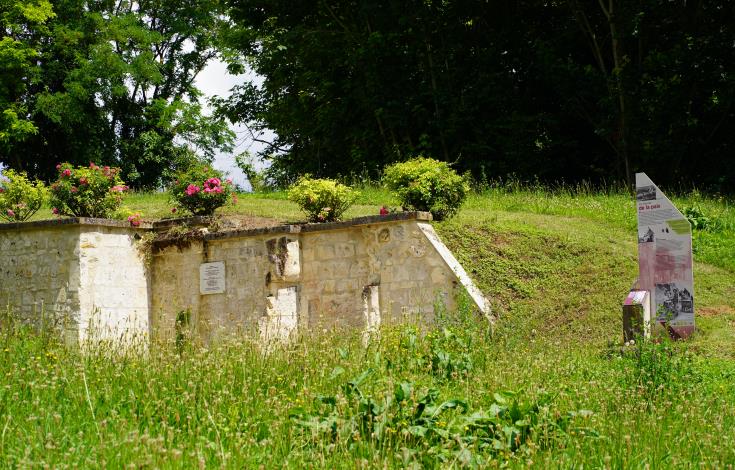 Place de la Paix à Autrêches