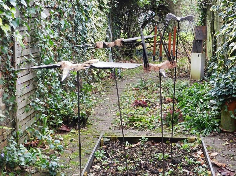 côté jardin de sculpture