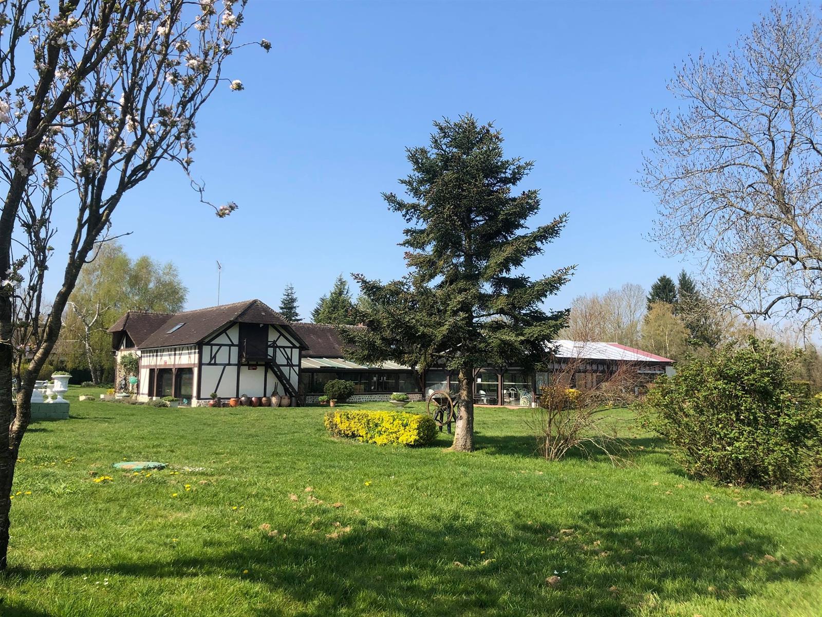 Domaine-du-Mont-Hulin-FB