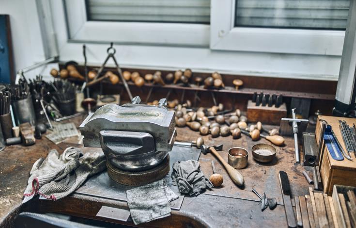ERCUIS - Savoir-faire - Atelier gravure matrice 3