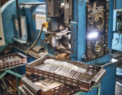 ERCUIS - Savoir-faire - Couverts - laminage 6