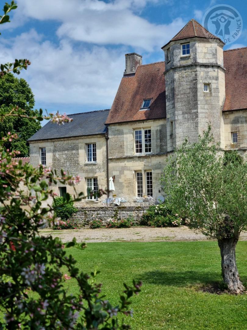 LARGNY SUR AUTOMNE Le Manoir de la Cour