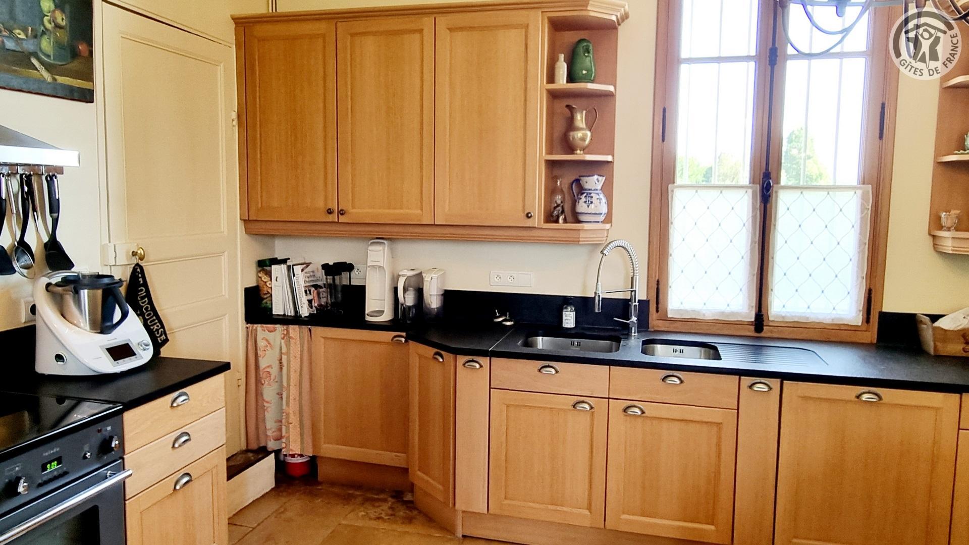 LARGNY SUR AUTOMNE Le Manoir de la Cour