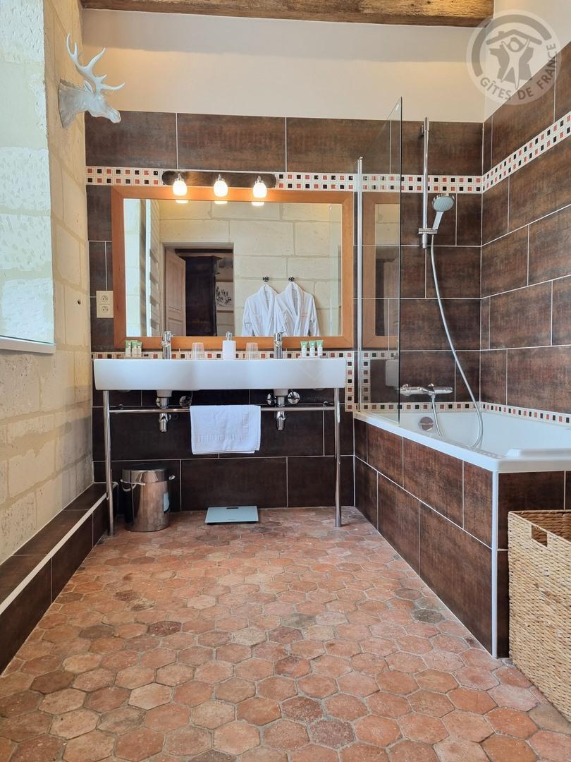 LARGNY SUR AUTOMNE Le Manoir de la Cour