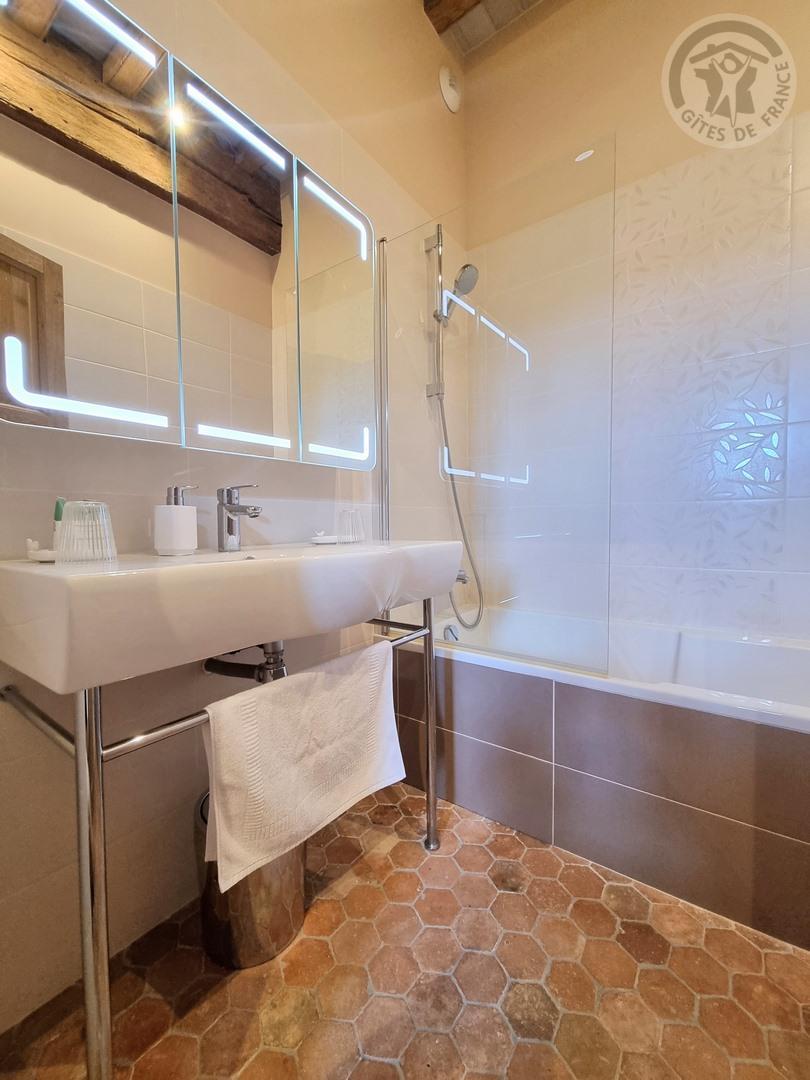 LARGNY SUR AUTOMNE Le Manoir de la Cour