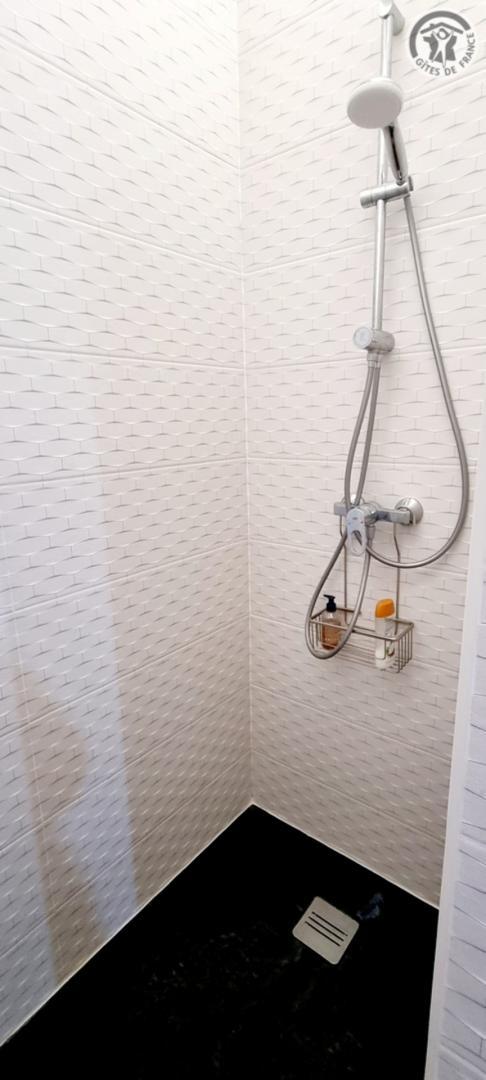 LES SEPTVALLONS Les trois grottes