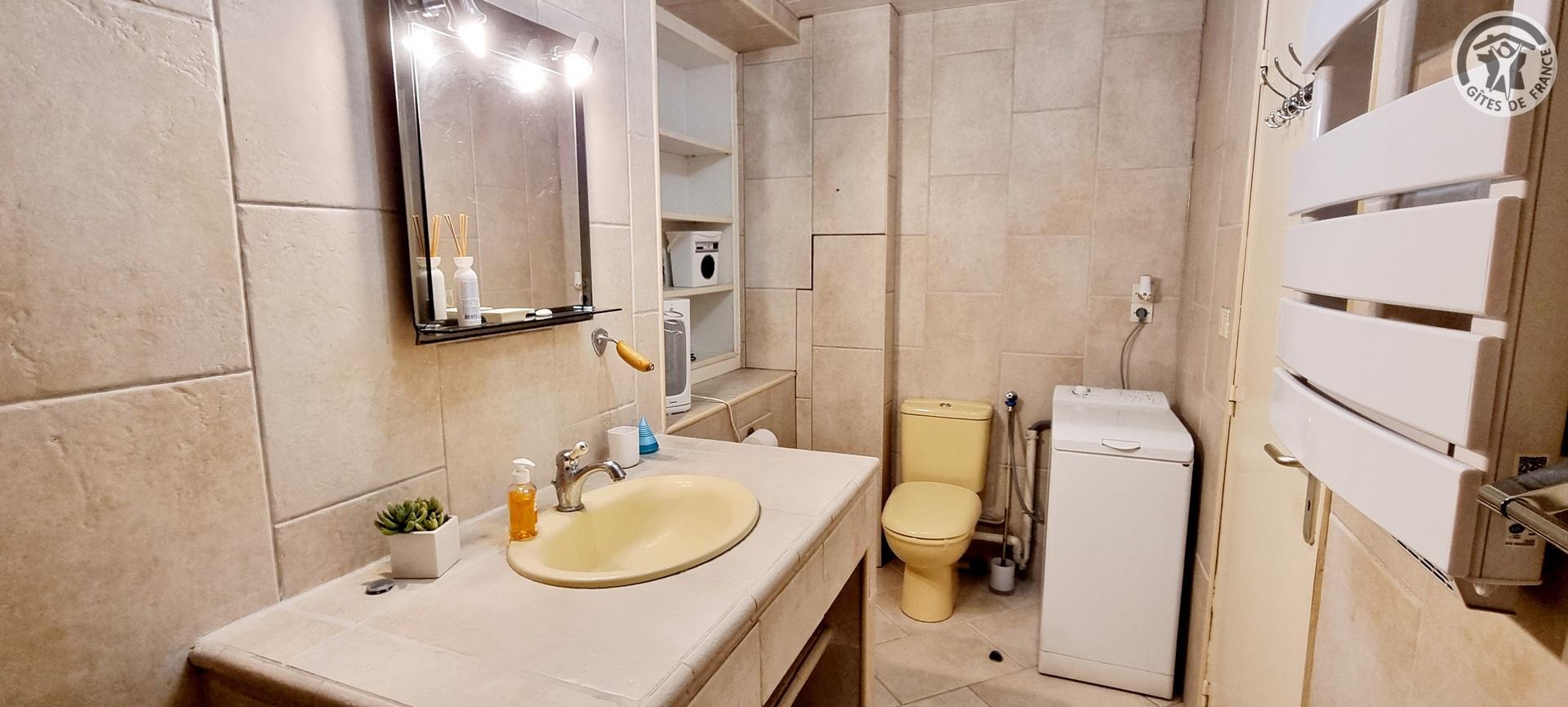 LES SEPTVALLONS Les trois grottes