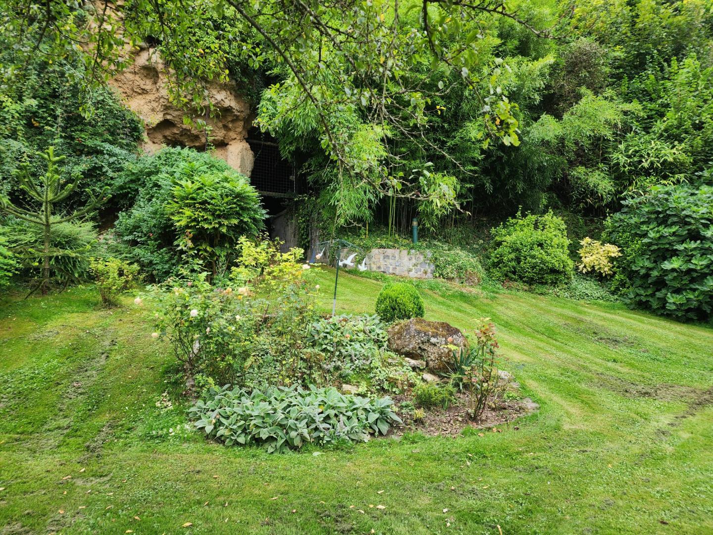 LES SEPTVALLONS Les trois grottes