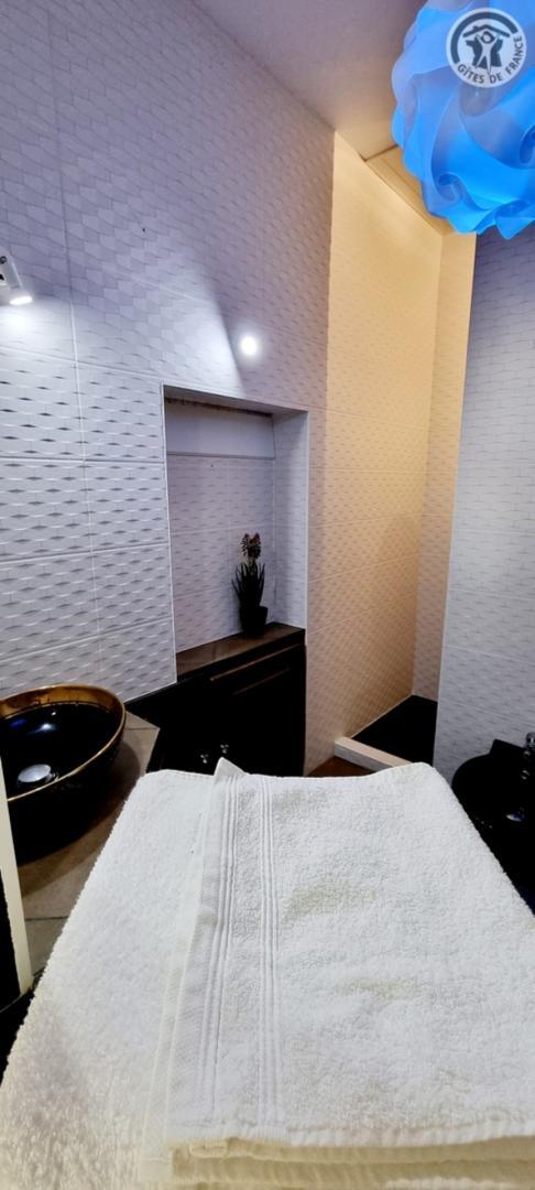 LES SEPTVALLONS Les trois grottes