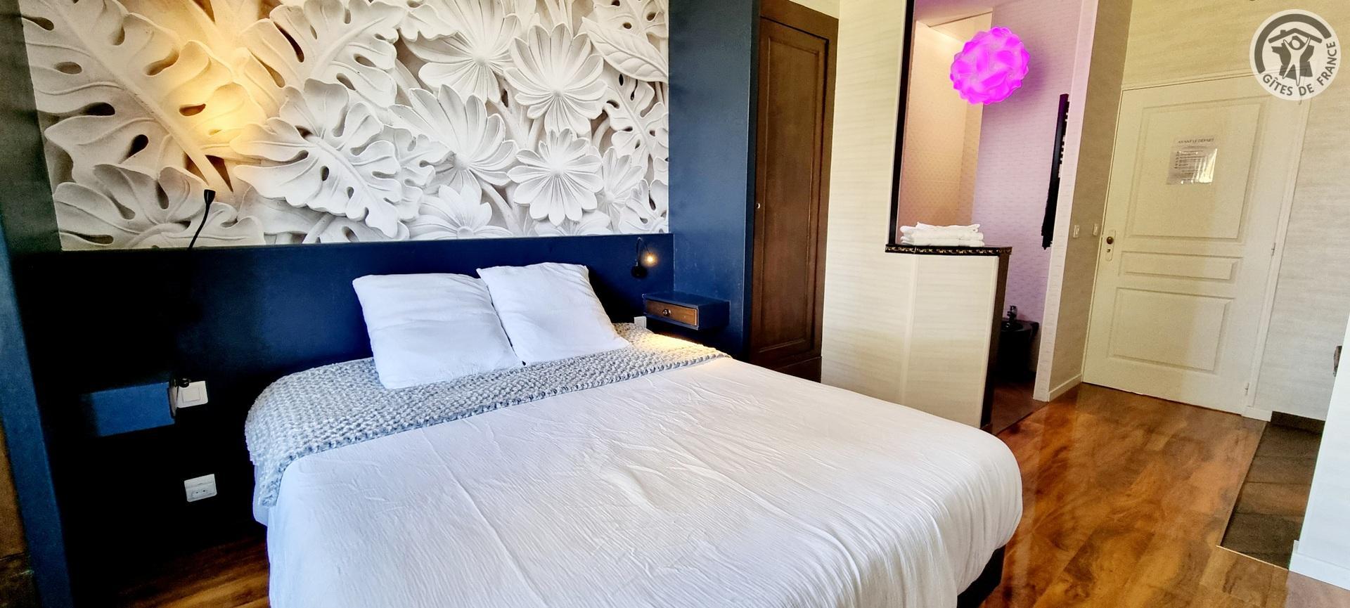 LES SEPTVALLONS Les trois grottes