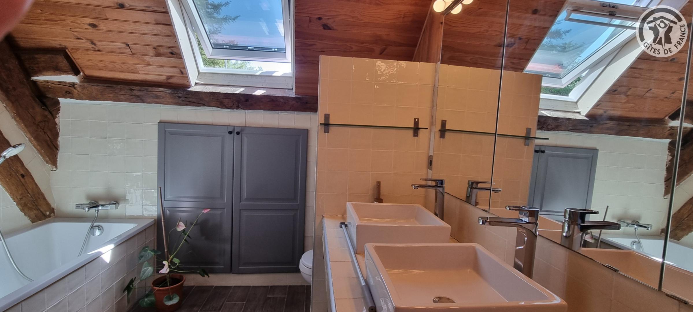 JOUAIGNES Les Logis de La Tribu