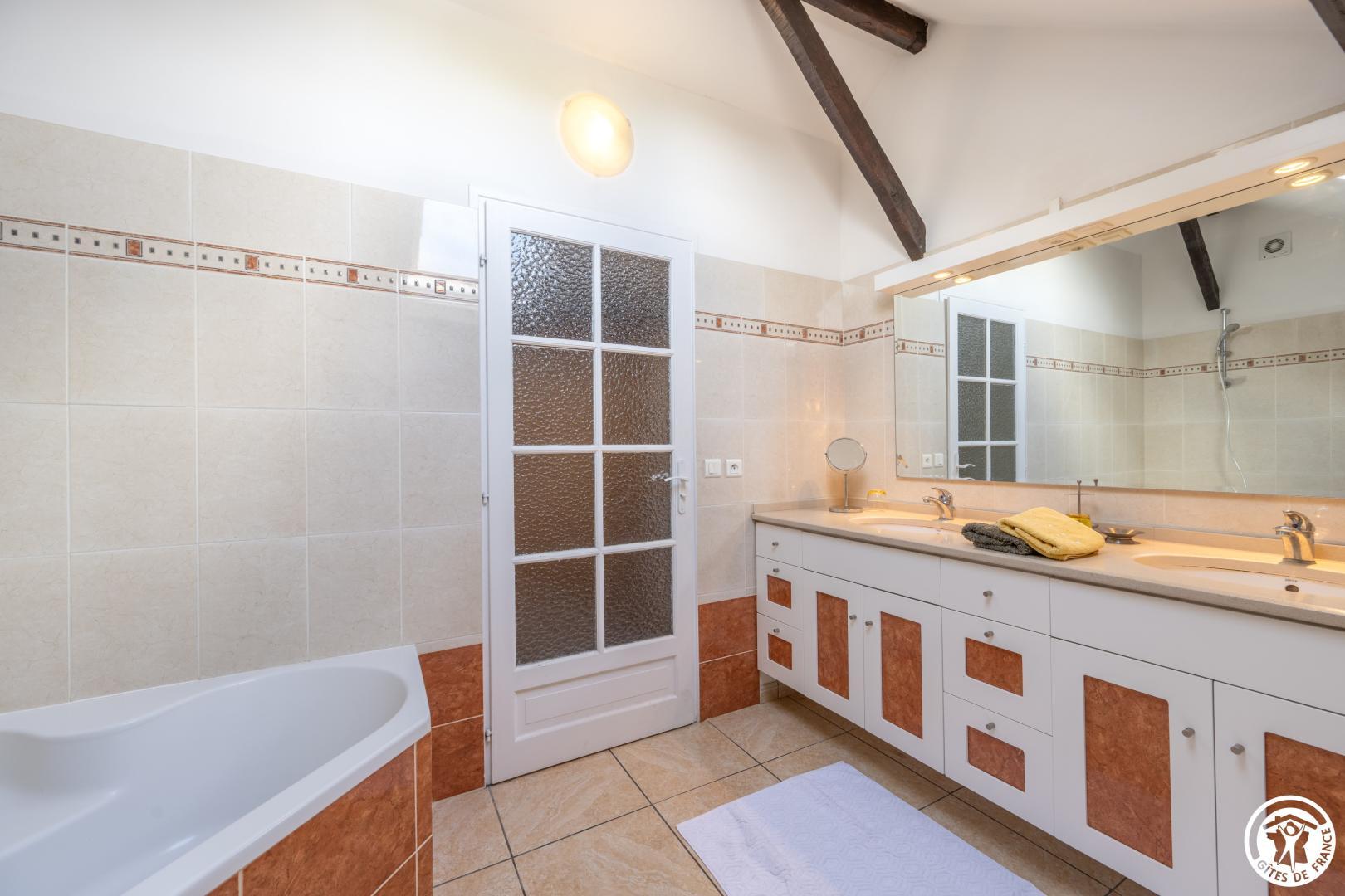 SERANS Les fleurs en liberté