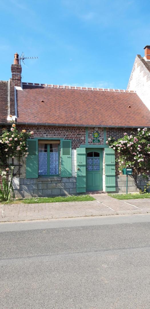 CRESSONSACQ Gîte de Mme Minguet