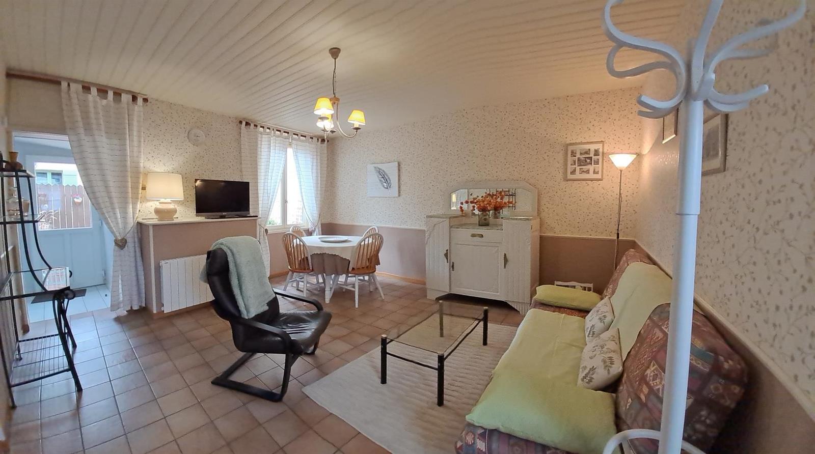 CRESSONSACQ Gîte de Mme Minguet