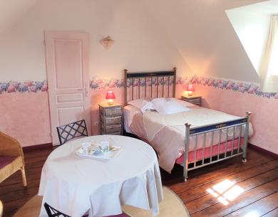 HAUTBOS La chambre aux hortensias