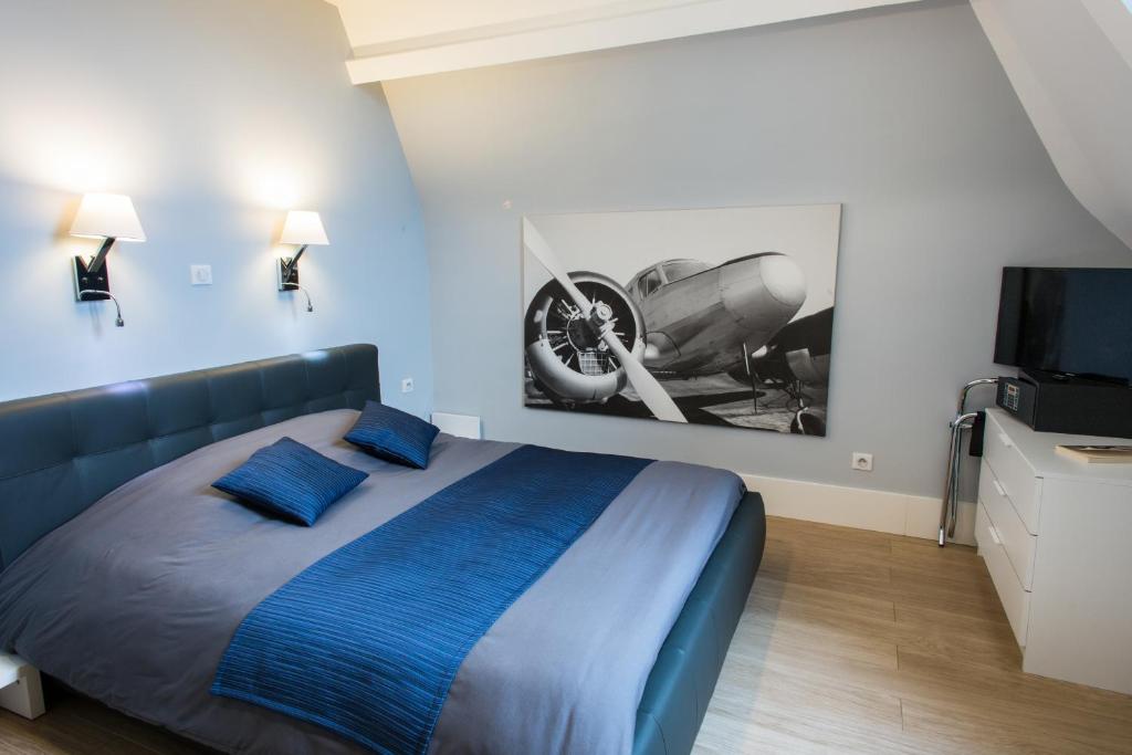 TRIE-CHATEAU Château de la Folie