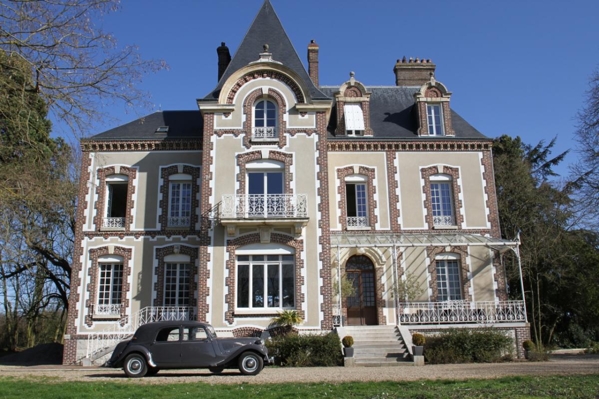 TRIE-CHATEAU Château de la Folie
