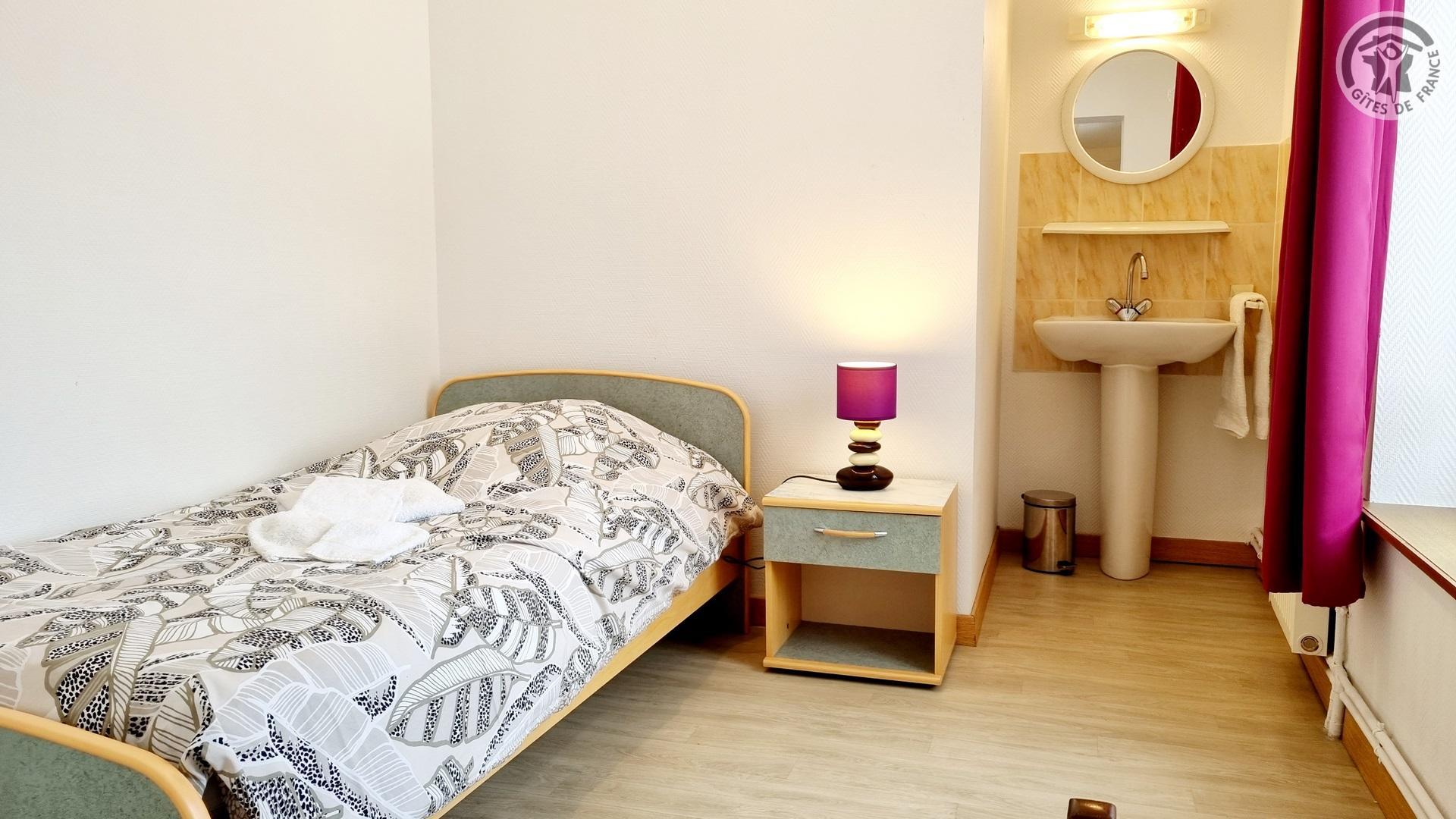 MONAMPTEUIL Monampteuil