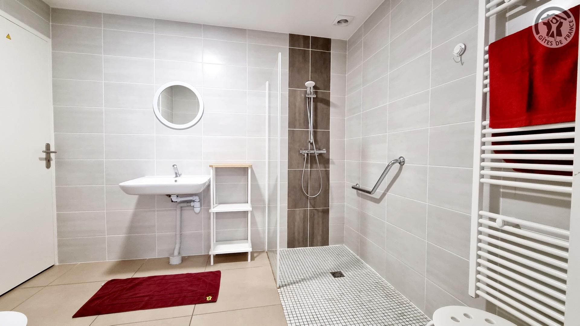 MONAMPTEUIL Monampteuil