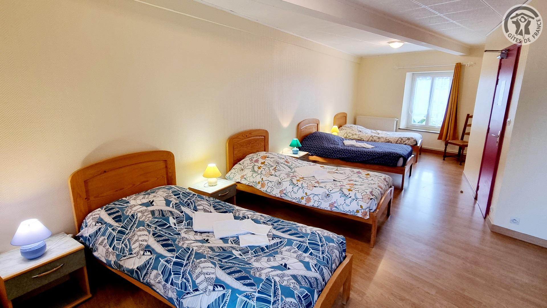 MONAMPTEUIL Monampteuil