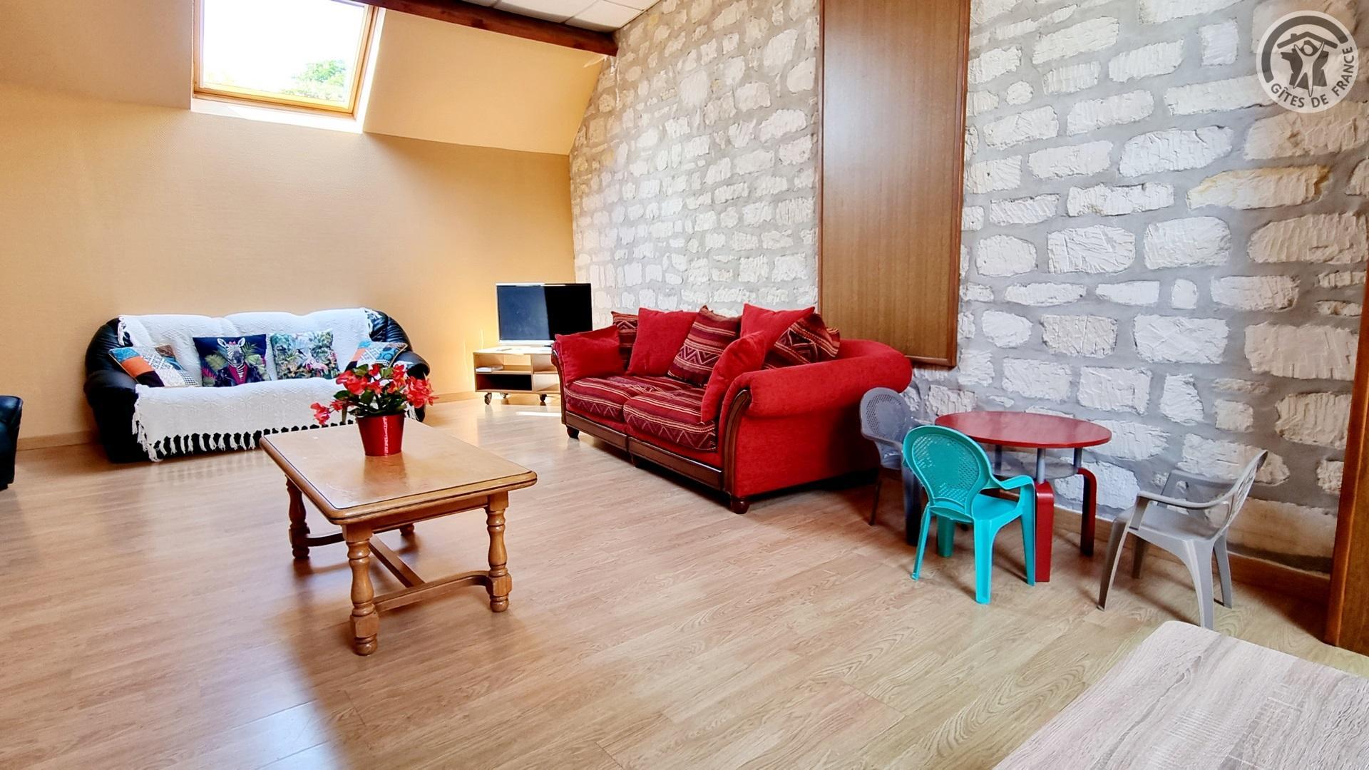 MONAMPTEUIL Monampteuil