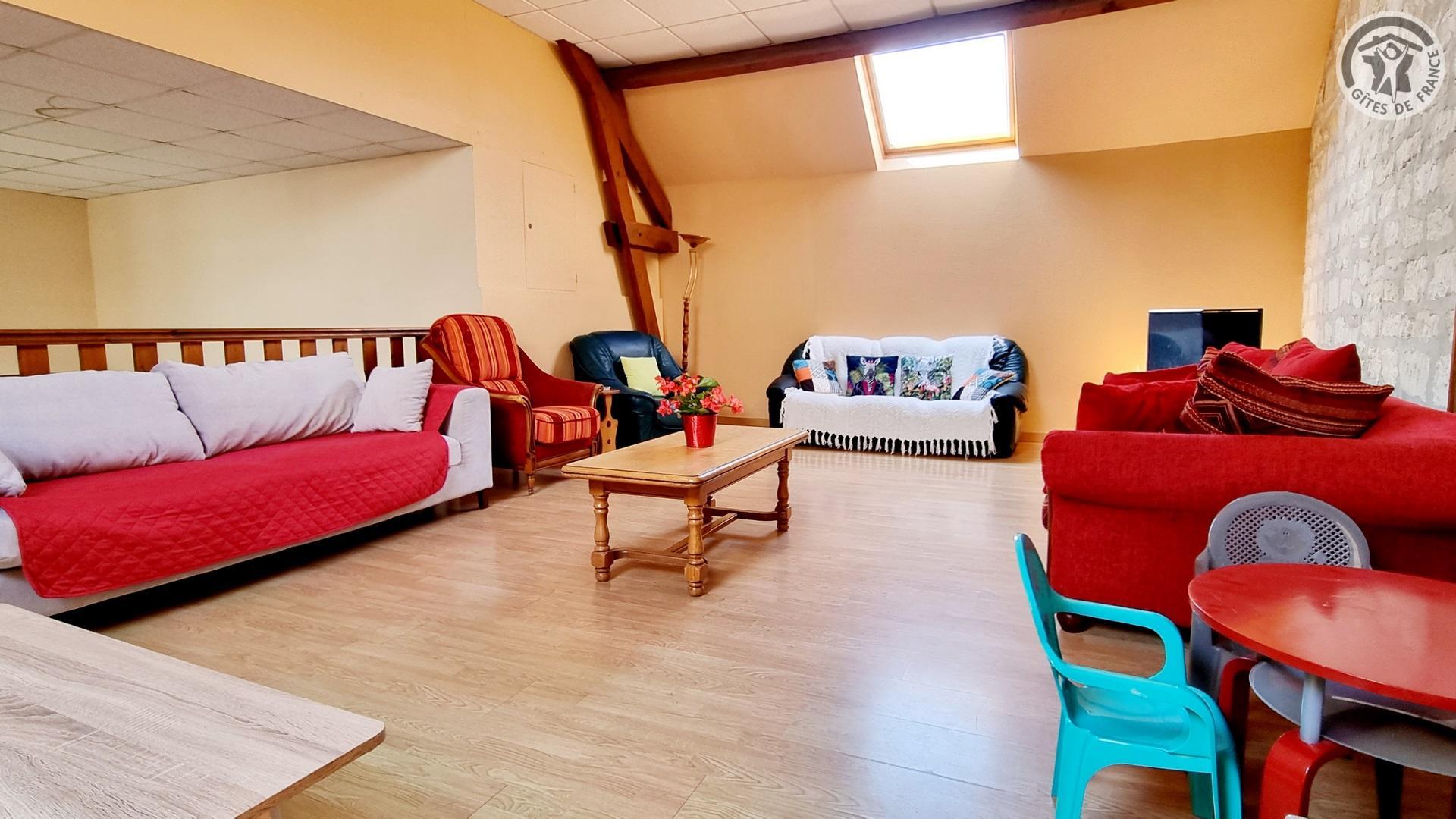 MONAMPTEUIL Monampteuil