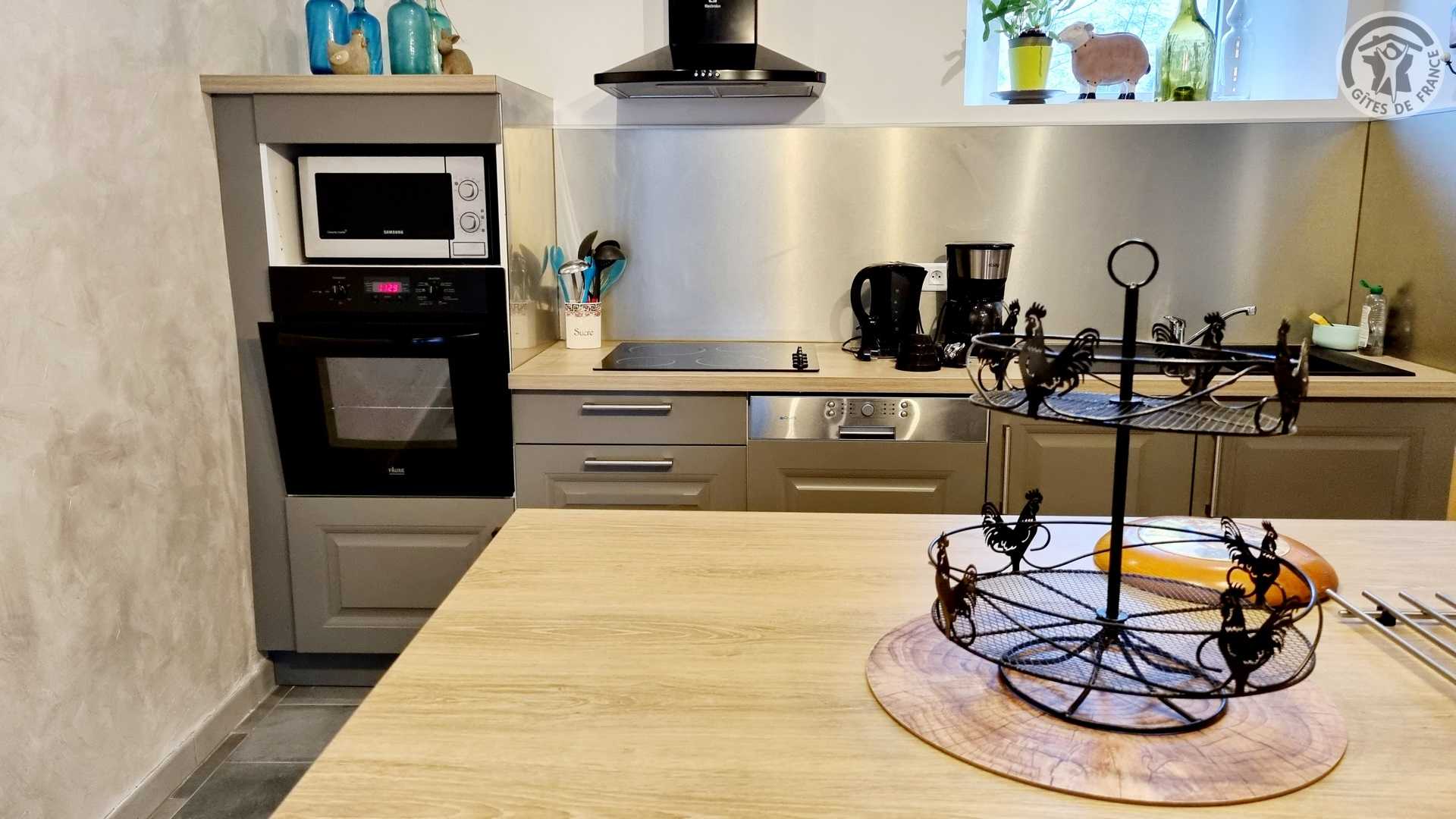 NANTEUIL-LA-FOSSE Gîte du moulin à vent