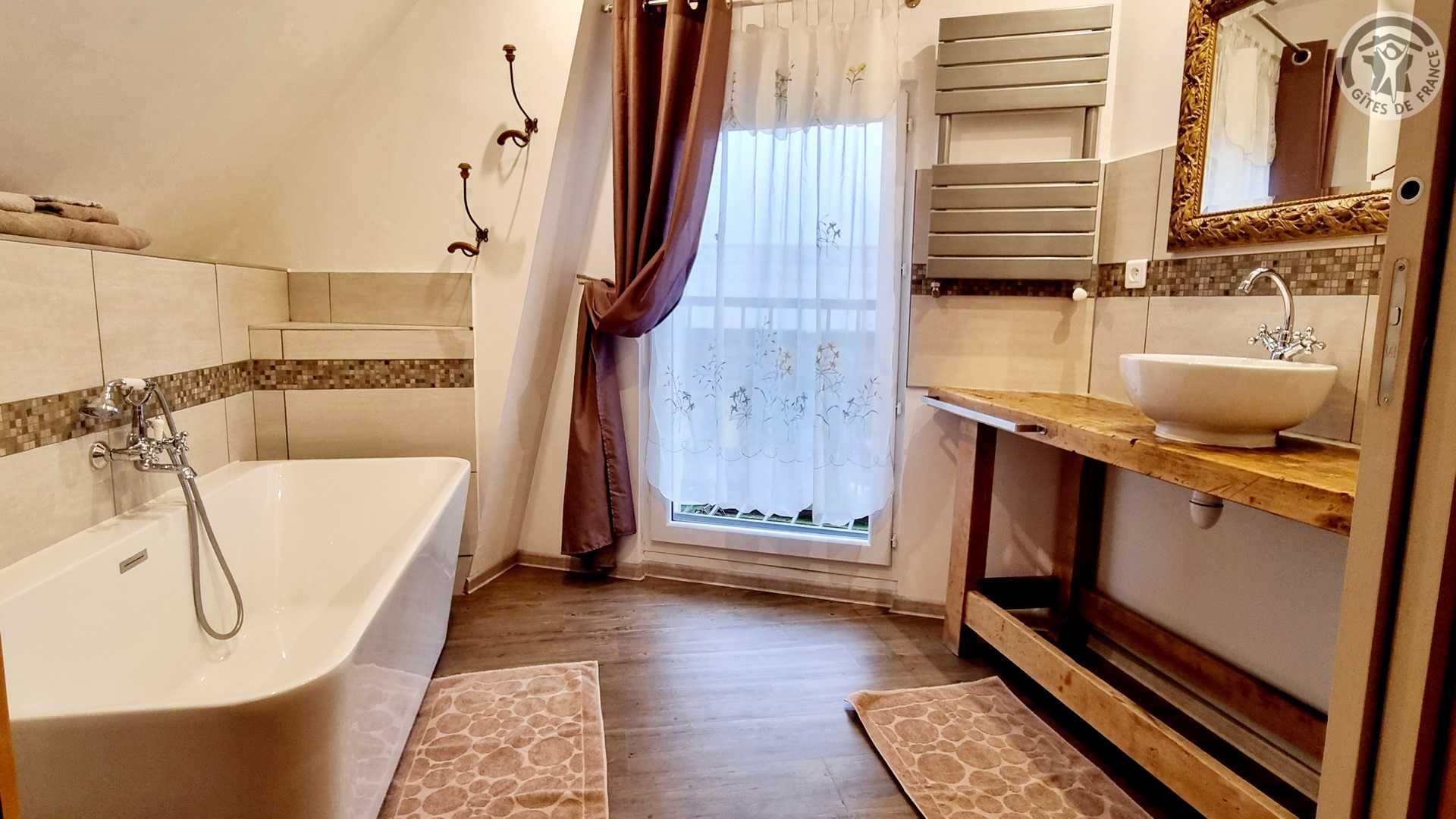 NANTEUIL-LA-FOSSE Gîte du moulin à vent