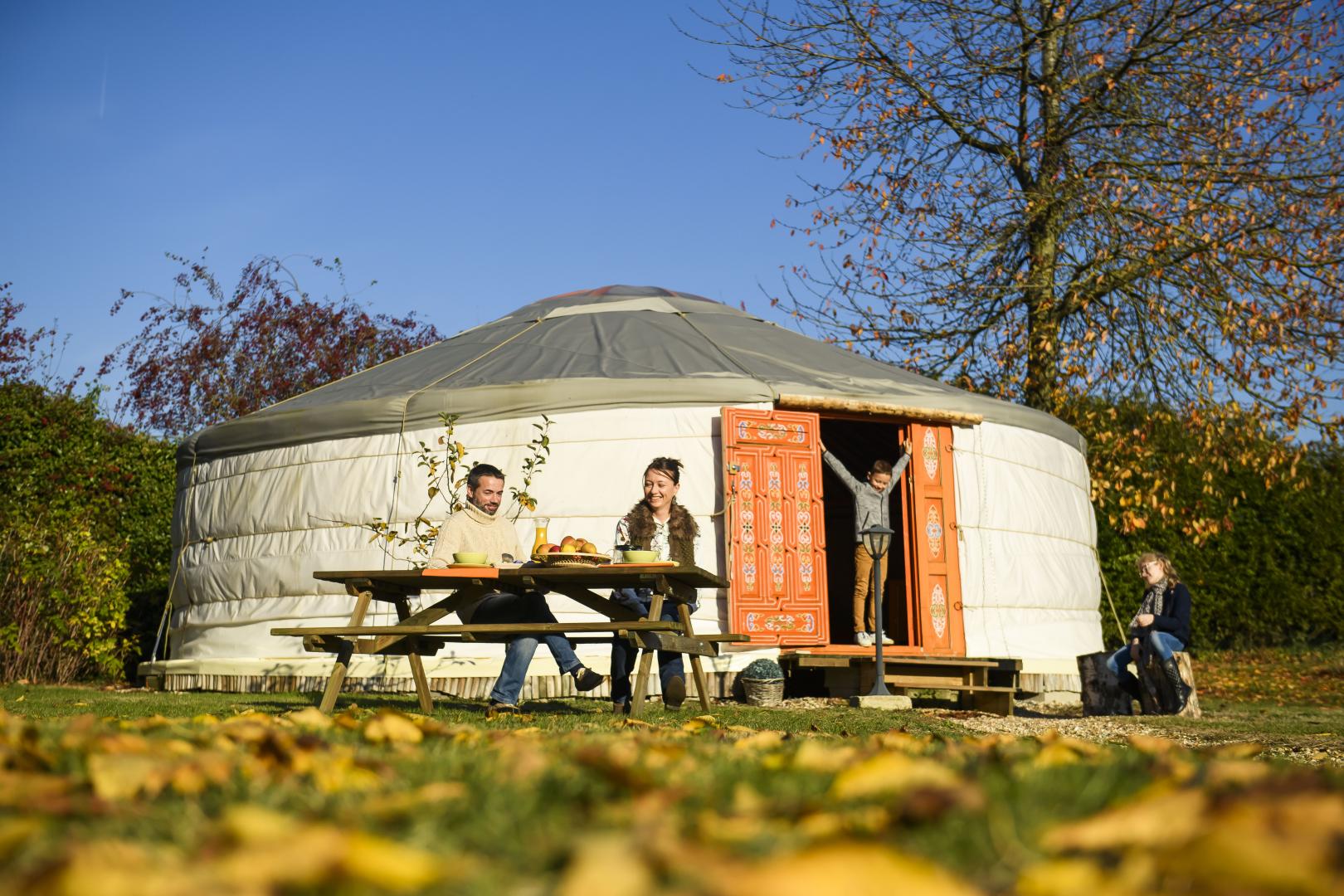 TRIE-CHATEAU Les Yourtes des Templiers