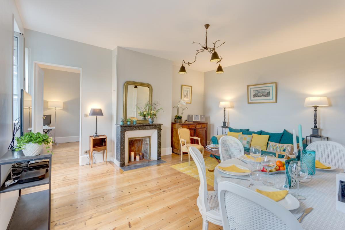 CHANTILLY Vue sur Chantilly