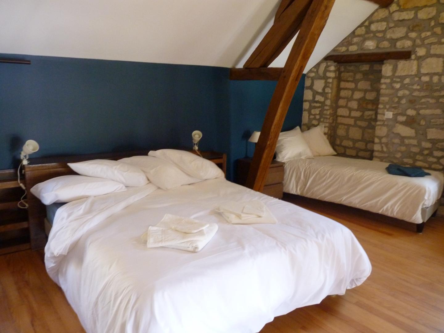 HADANCOURT-LE-HAUT-CLOCHER Gite du Haut Clocher