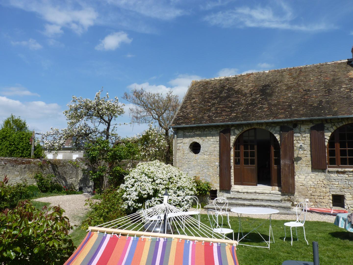 HADANCOURT-LE-HAUT-CLOCHER Gite du Haut Clocher