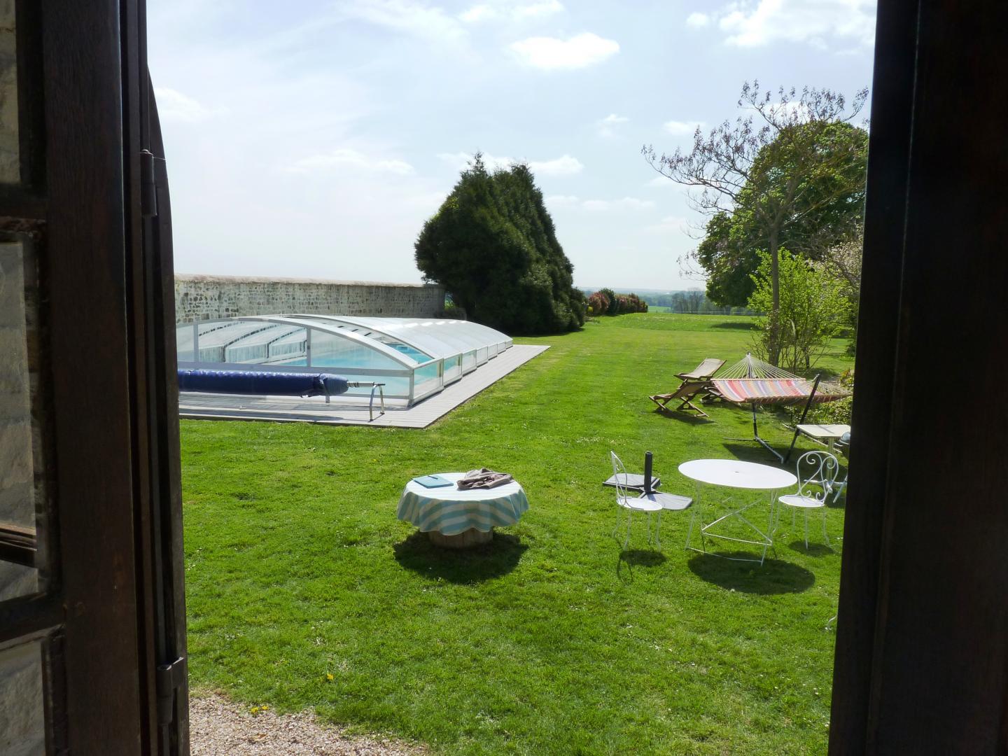 HADANCOURT-LE-HAUT-CLOCHER Gite du Haut Clocher