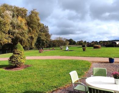 SAINT-GERMER-DE-FLY Le chalet