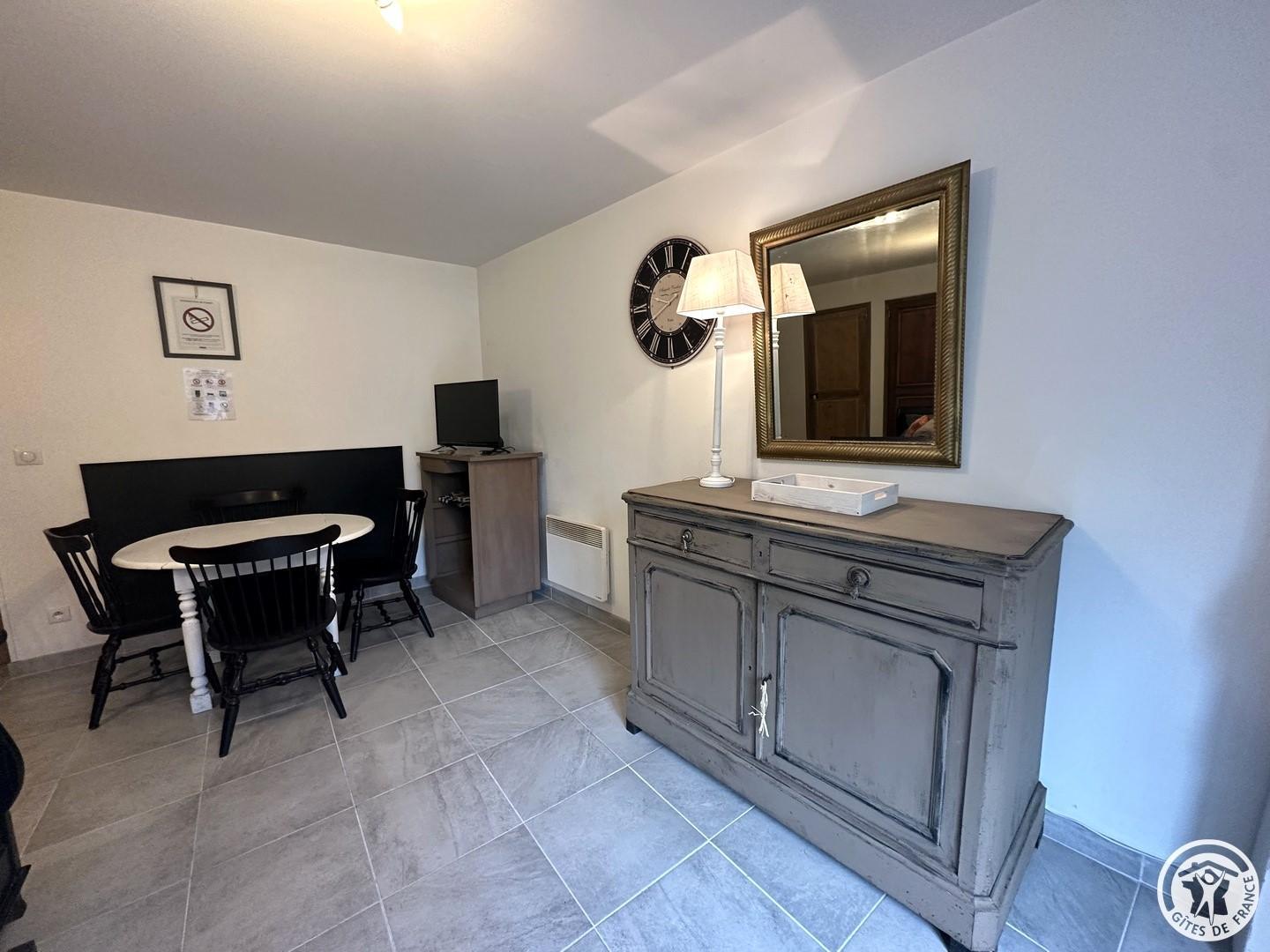 CREVECOEUR-LE-GRAND Le Moulin  Alidor