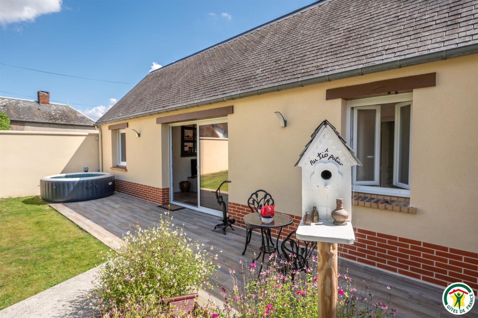 SAVIGNIES Au Tio Potier