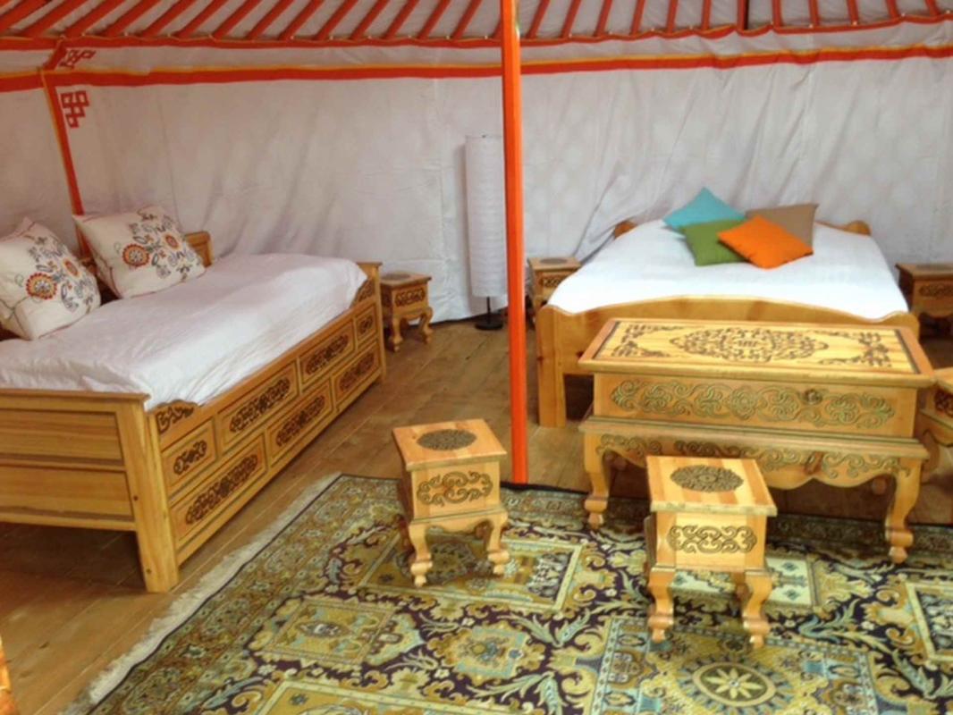 TRIE-CHATEAU Les Yourtes des Templiers